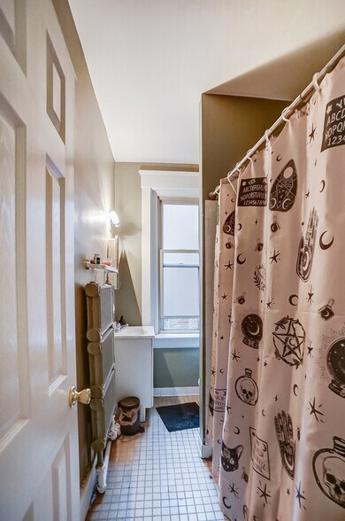 More Photos Of 1801 Chase Ave, Cincinnati Apartments For Sale