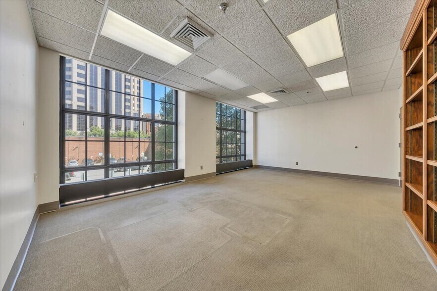 More Photos Of 202-204 S Jefferson St SE, Roanoke Office For Sale