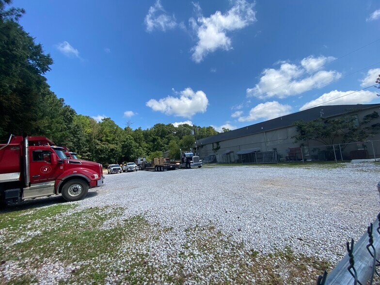 More Photos Of Owens Pkwy, Pelham Land For Lease