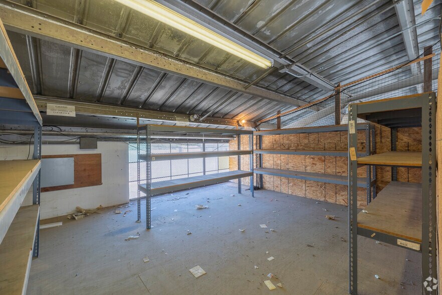 More Photos Of 2301 Napa Vallejo Hwy, Napa Manufacturing For Lease