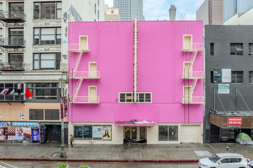 More Photos Of 445 S Broadway, Los Angeles Storefront Retail Office For Lease
