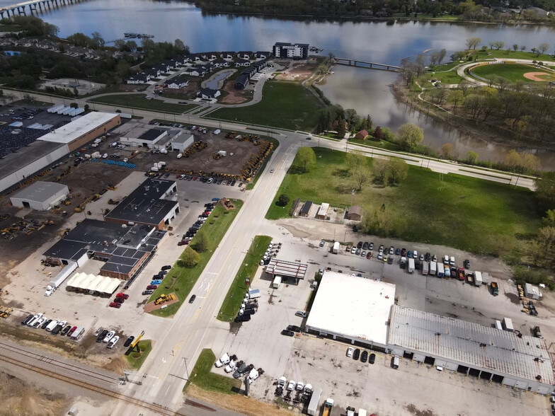 More Photos Of 600 Hansen Rd, Green Bay Service For Sale