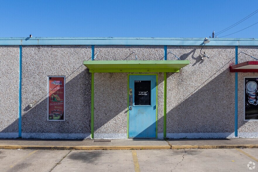 More Photos Of 15919 S Post Oak Rd, Houston Daycare Center For Sale