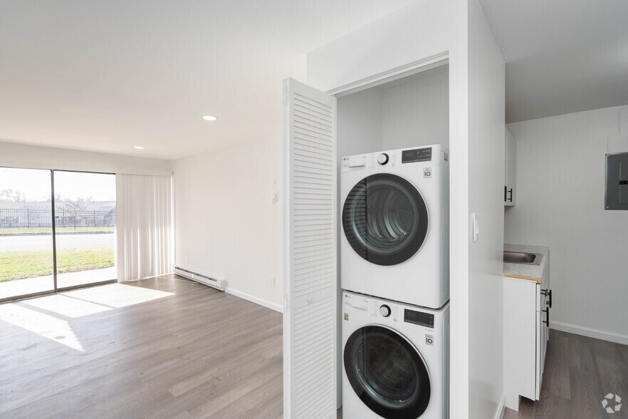 More Photos Of 6004-6028 Amberwood Rd, Baltimore Apartments For Sale