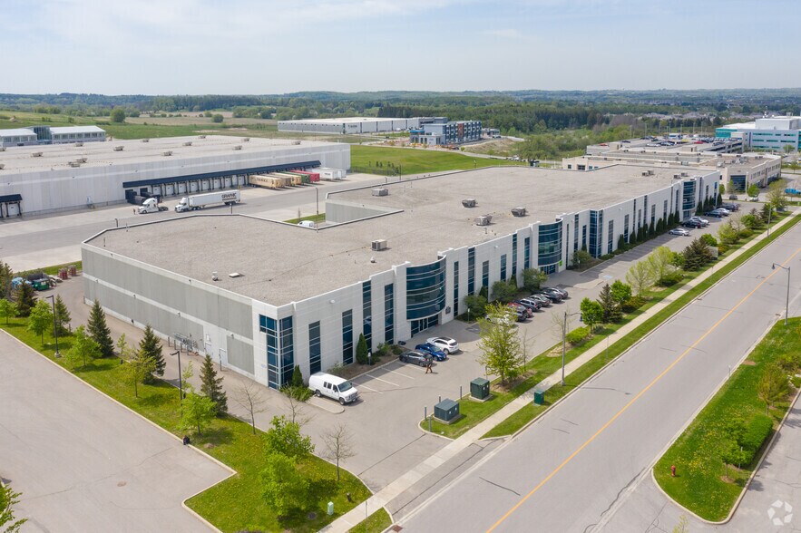 More Photos Of 159 Don Hillock Dr, Aurora Warehouse For Lease