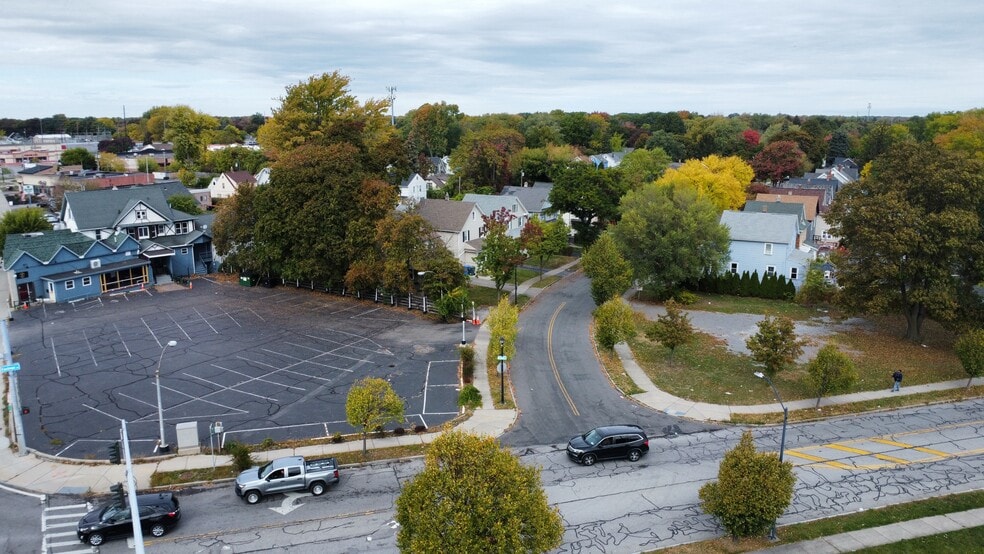 More Photos Of 534 W Ridge Rd, Rochester Restaurant For Sale