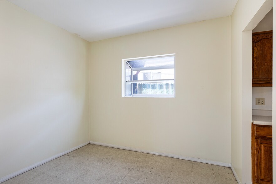 More Photos Of 5628-5630 York Blvd, Los Angeles Storefront Retail Residential For Sale