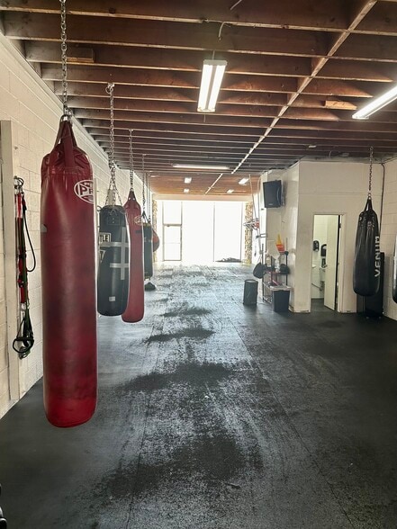 More Photos Of 2317-2409 N Sepulveda Blvd, Manhattan Beach Unknown For Lease