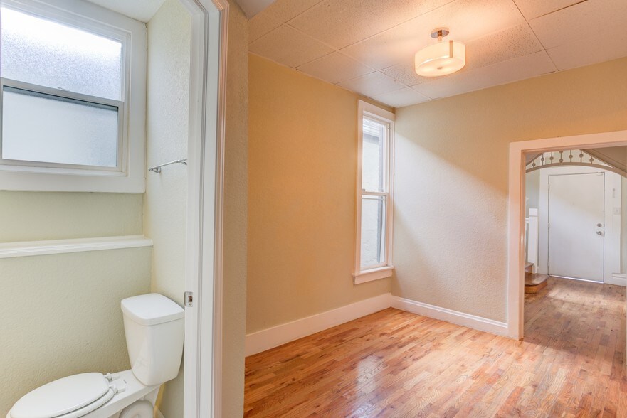 More Photos Of 2852 Welton St, Denver Office For Lease