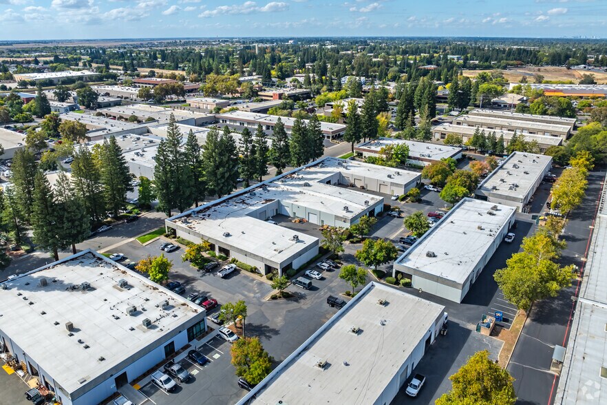 More Photos Of 11315 Sunrise Gold Cir, Rancho Cordova Light Manufacturing For Lease