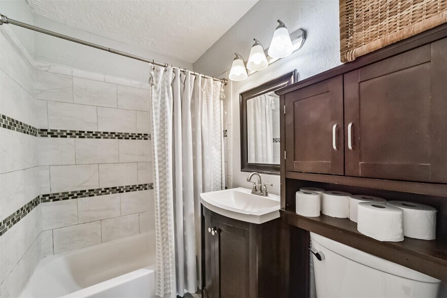 More Photos Of 543 Studewood St, Houston Specialty For Sale