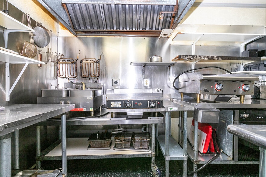 More Photos Of 961 E High St, Hicksville Restaurant For Sale