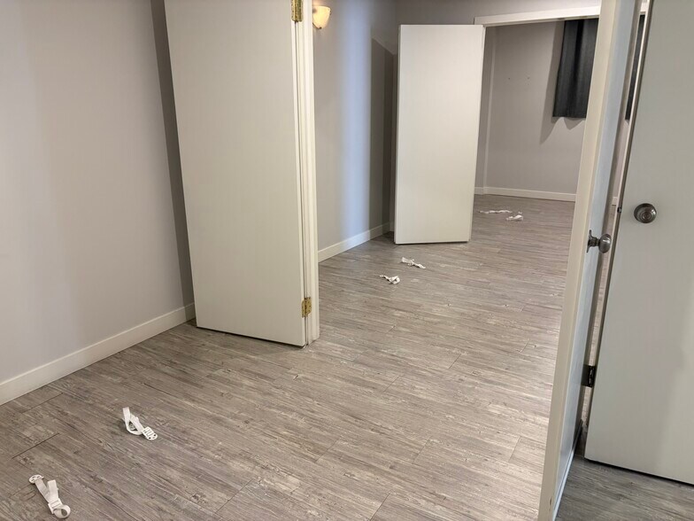 More Photos Of 10130-10132 105 St NW, Edmonton Storefront Retail Office For Lease