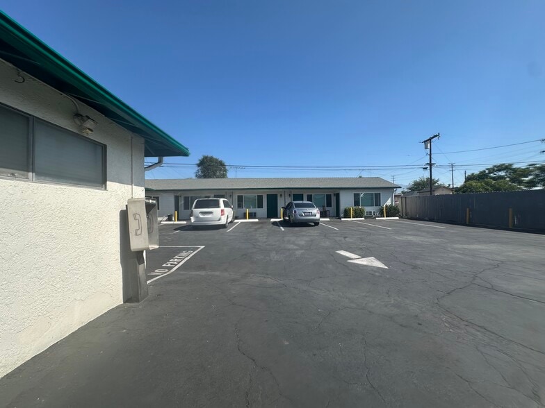 More Photos Of 5650 W Holt Blvd, Montclair Hotel For Sale
