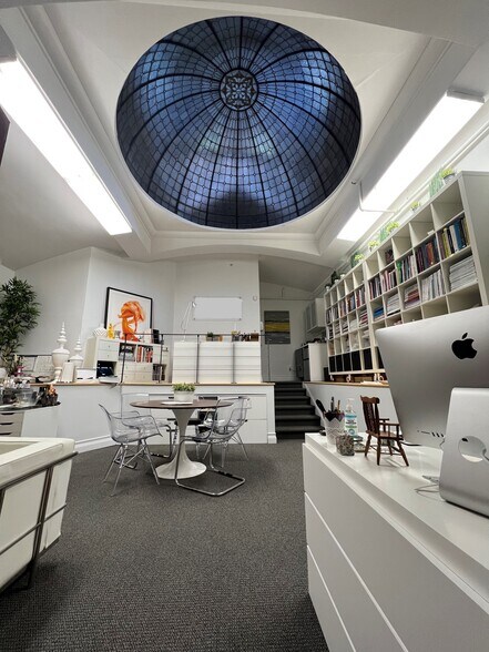 More Photos Of 3-7 Pondfield Rd, Bronxville Storefront Retail Office For Lease