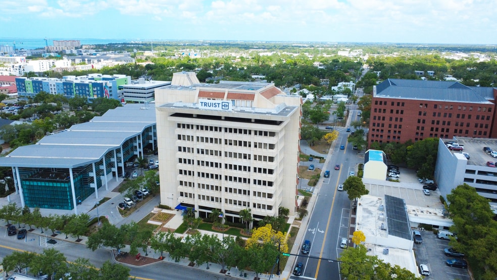 More Photos Of 1777 Main St, Sarasota Office For Sale