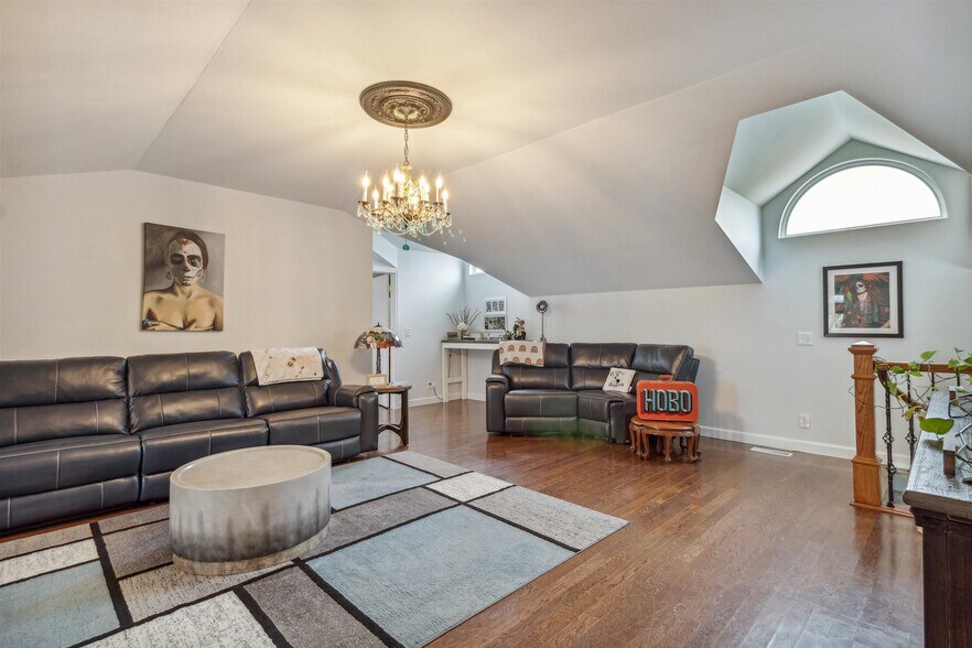 More Photos Of 7010 Frances Rd, Flushing Convenience Store For Sale