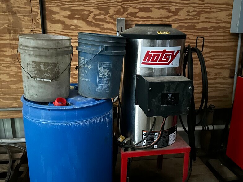 More Photos Of 1796 Simpson Highway 49, Magee Flex For Sale