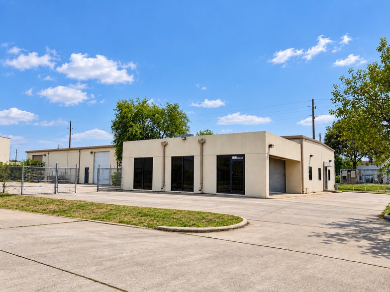 Primary Photo Of 11519 S Petropark Dr, Houston Warehouse For Sale