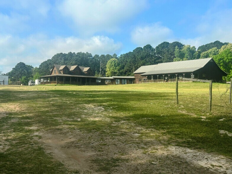 More Photos Of 766 County Road 4640, Winnsboro Specialty For Sale