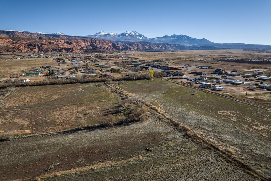 More Photos Of 35 Acres West Coronado, Moab Land For Sale