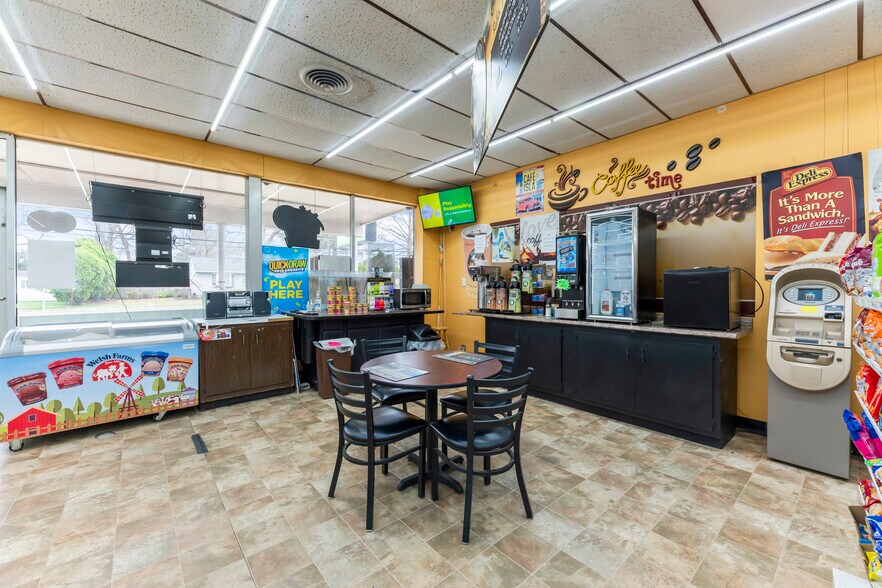 More Photos Of 234 Old Stage Rd, East Brunswick General Retail For Sale