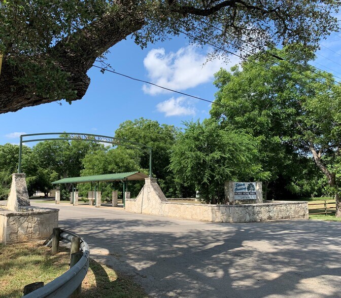 Primary Photo Of 7320 New Sulphur Springs Rd, San Antonio Trailer Camper Park For Sale