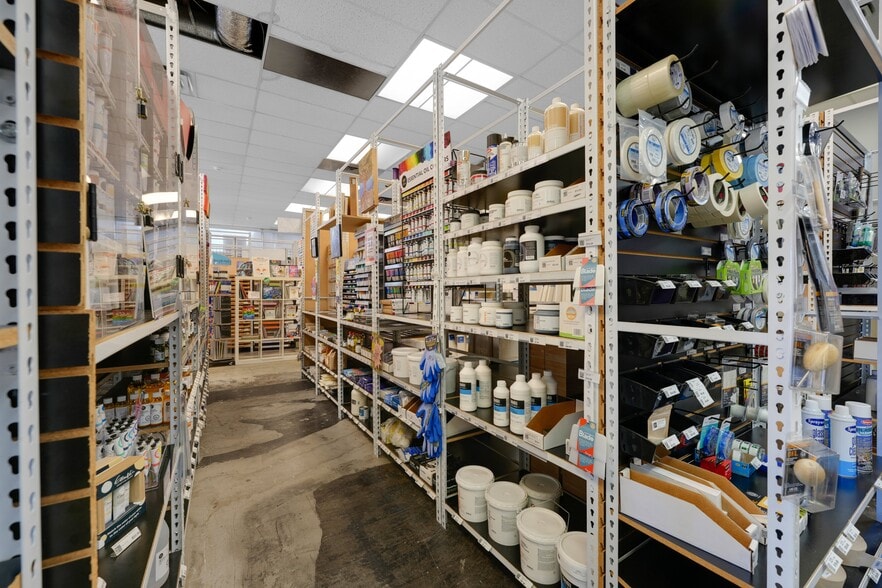 More Photos Of 953 Brunette Ave, Coquitlam General Retail For Sale