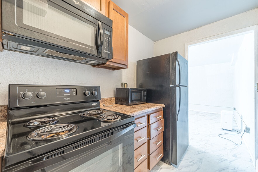 More Photos Of 815-823 S Cobb Dr SE, Marietta Apartments For Sale