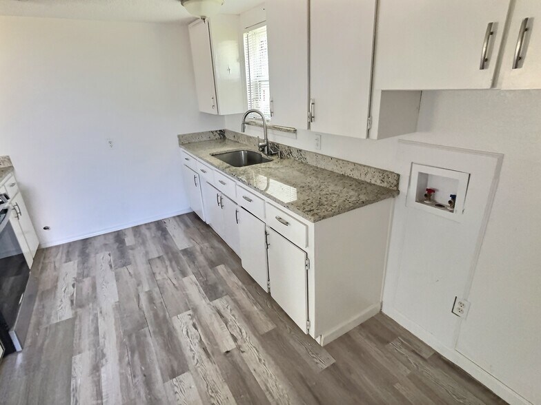 More Photos Of , Weatherford Specialty For Sale