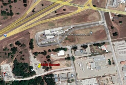 More Photos Of 1808 Barnett Dr, Weatherford Warehouse For Lease