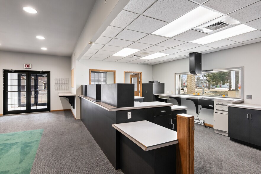 More Photos Of 102 S Woodward St, Brandon Service Station For Sale
