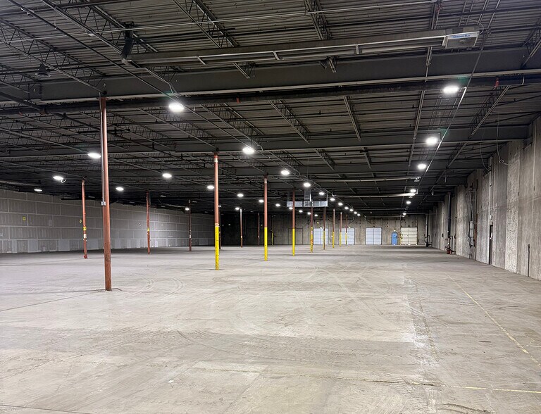 More Photos Of 500 W 53rd Pl, Denver Warehouse For Sale