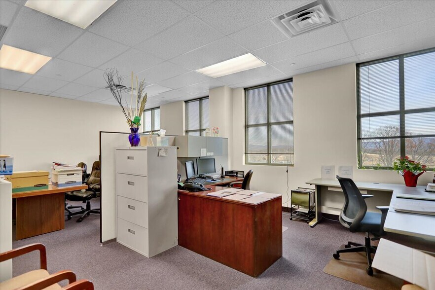 More Photos Of 1350 Broadcasting Rd, Wyomissing Medical For Lease