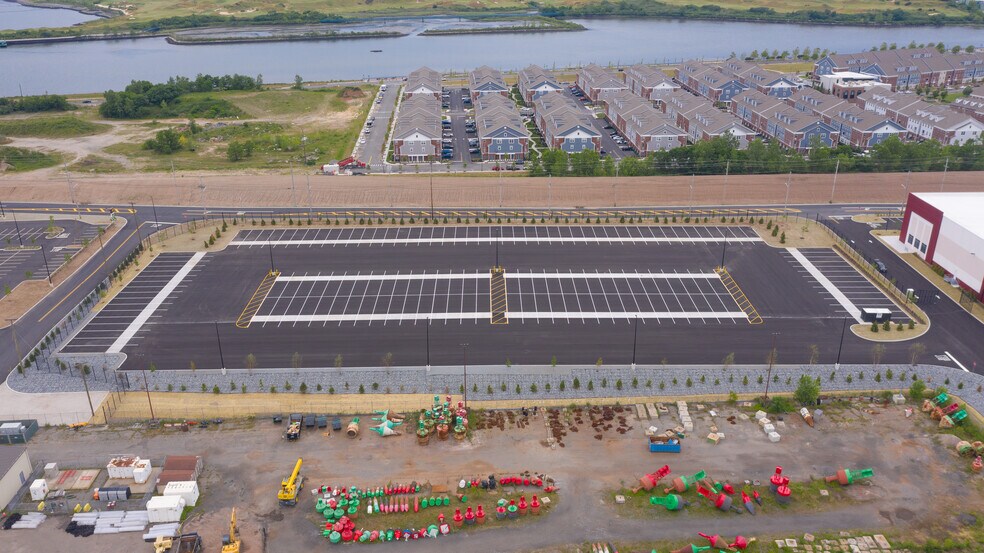 More Photos Of 101 Port Lincoln Rd, Bayonne Distribution For Lease