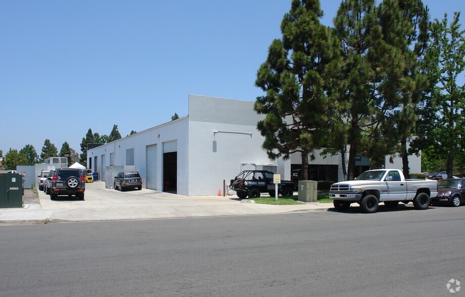 More Photos Of 8390 Miramar Pl, San Diego Warehouse For Lease