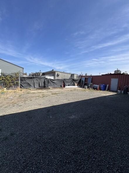 More Photos Of 1351 Wilbur St SE, Salem Warehouse For Sale