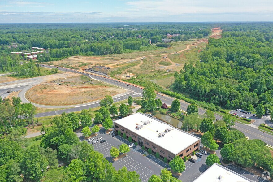 More Photos Of 3625 N Elm St, Greensboro Medical For Lease