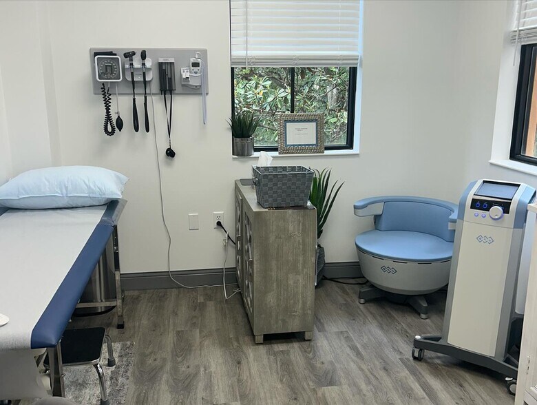 More Photos Of 1690 S Congress Ave, Delray Beach Medical For Lease