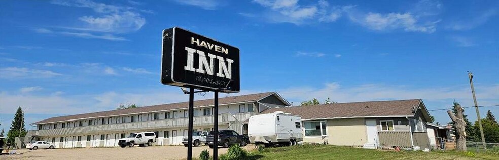 Primary Photo Of 4605 50 St, Mayerthorpe Hospitality For Sale