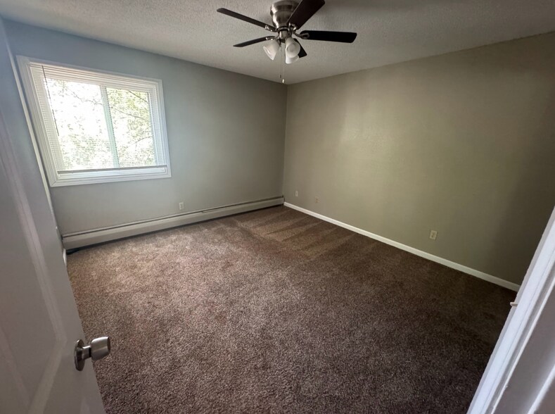 More Photos Of 2631 Columbus Ave, Minneapolis Apartments For Sale