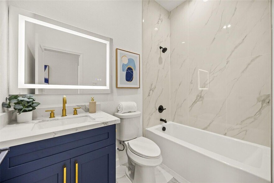 More Photos Of 5602 Pershing St, Houston Apartments For Sale