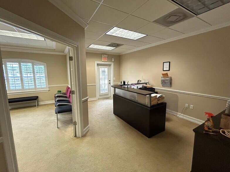 More Photos Of 555 S Hercules Ave, Clearwater Office For Lease
