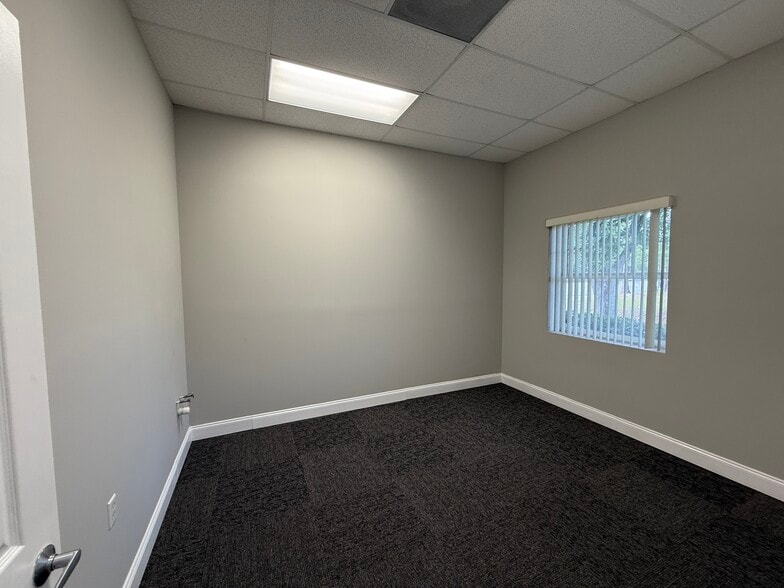 More Photos Of 100 Burnsed Pl, Oviedo Medical For Lease