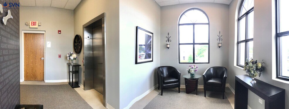 More Photos Of 524 W State St, Geneva Storefront Retail Office For Lease