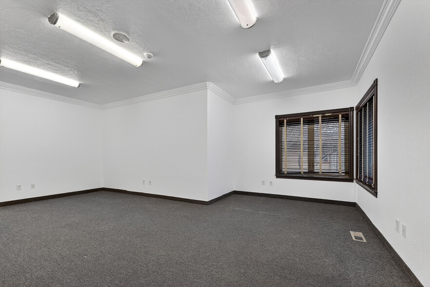 More Photos Of 2563 S Five Mile Ave, Boise Office Residential For Lease