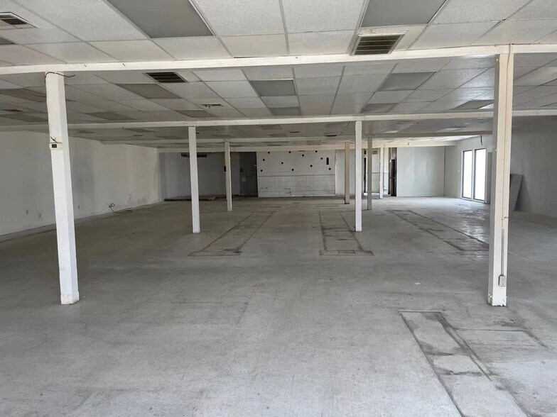 More Photos Of 3823 Saviers Rd, Oxnard Convenience Store For Lease