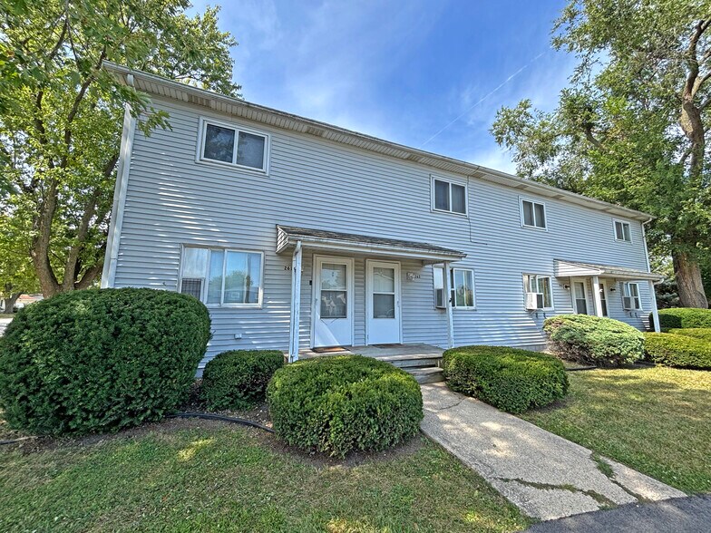 Primary Photo Of 261 Mohawk Dr, Bourbonnais Apartments For Sale