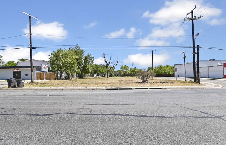 More Photos Of 1707 Culebra Road, San Antonio Land For Lease