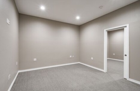 More Photos Of 220 E Texas Ave, Baytown Freestanding For Sale